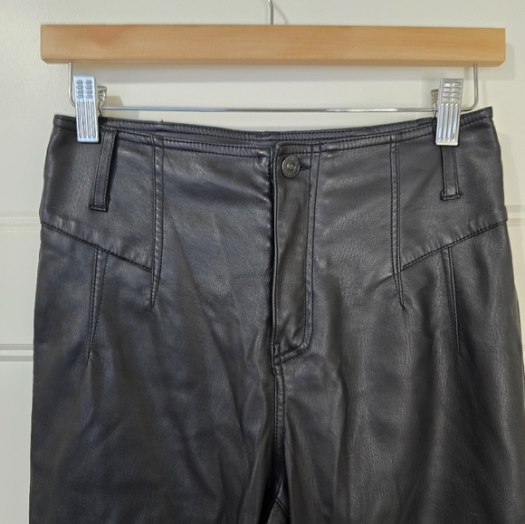 Free People We The Free Faux Leather Flares Cropped Women's 26 - Picture 3 of 11